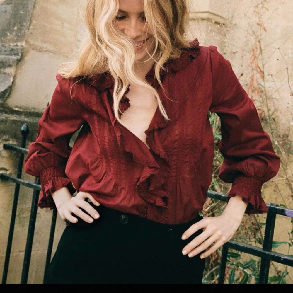 DÔEN Hardy Lace-Trimmed Pintucked Blouse red, S